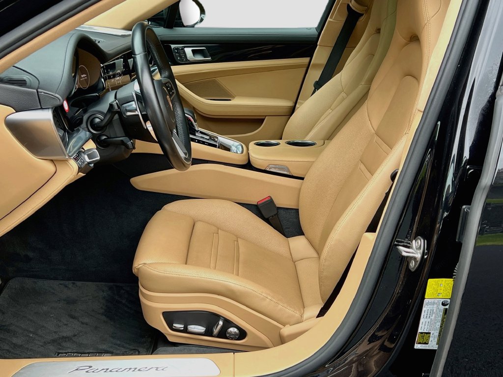 Certified 2018 Porsche Panamera 4 AWD/4WD image 22