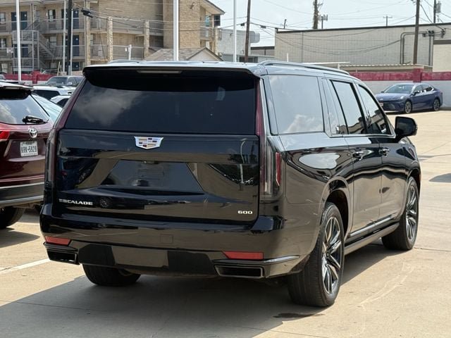 Used 2023 Cadillac Escalade ESV Sport Platinum w/ LPO, Floor Liner Package AWD/4WD image 4