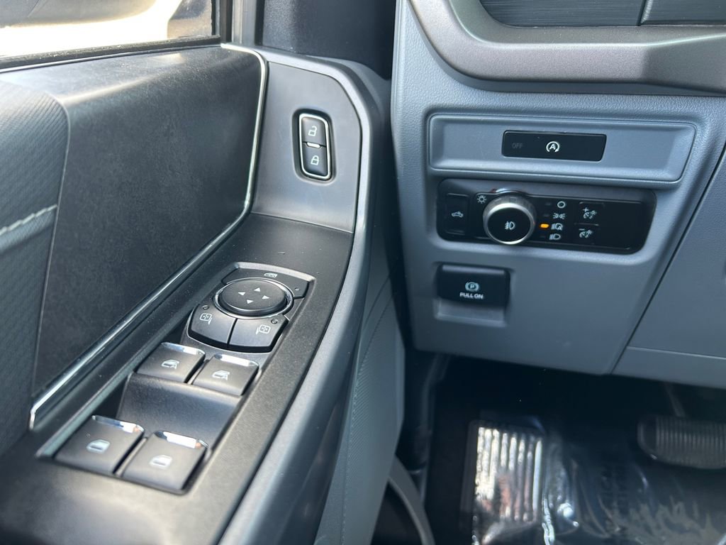 Used 2025 Ford F150 XLT w/ Equipment Group 301A Standard image 19