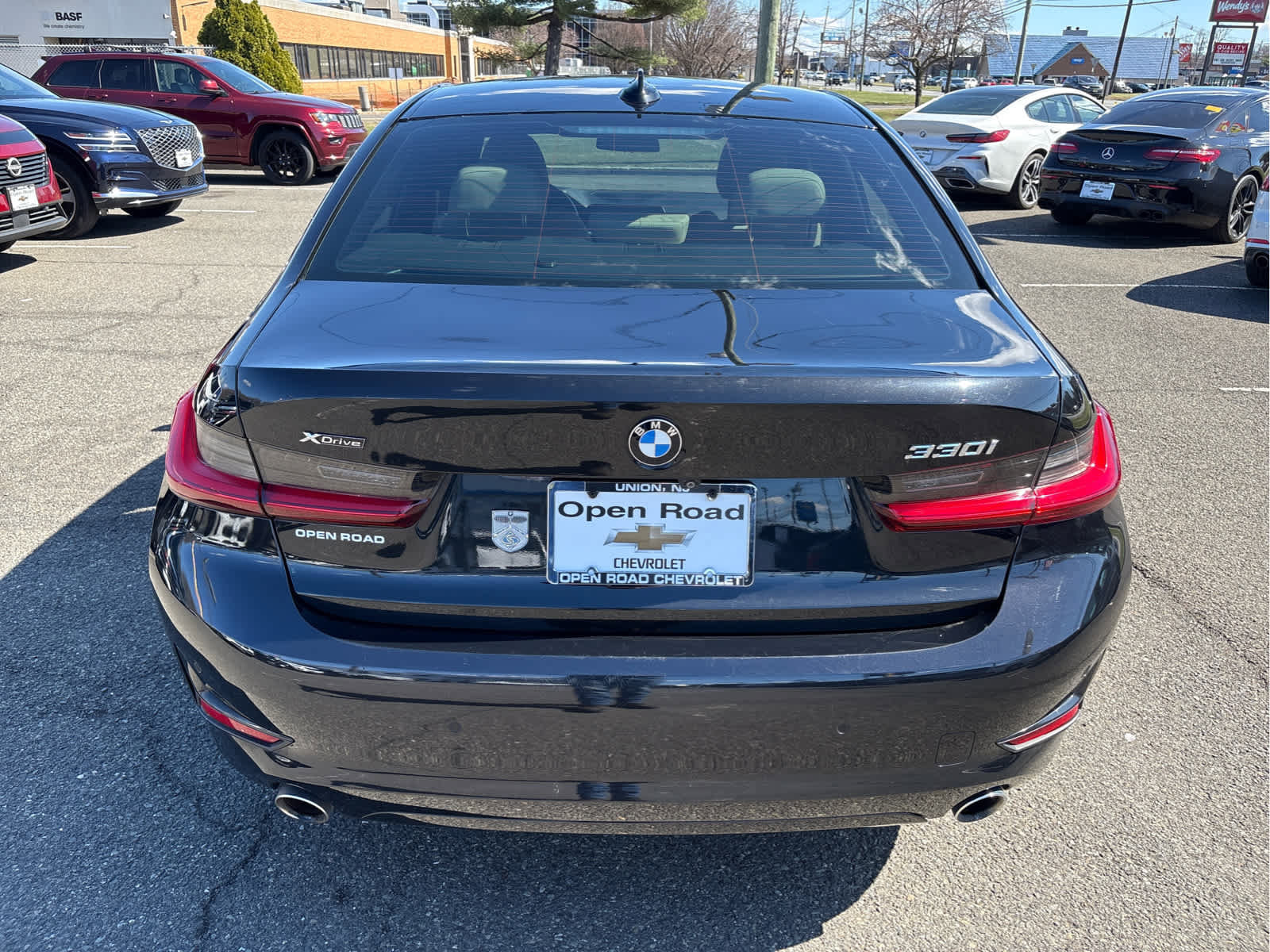 Used 2019 BMW 330i xDrive Sedan w/ Driving Assistance Package image 6