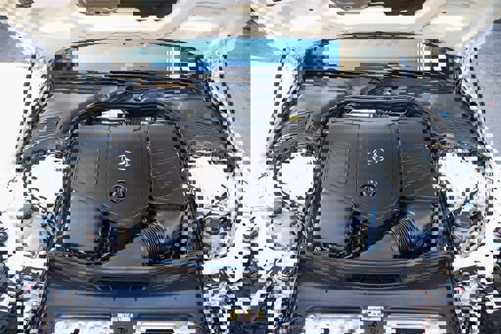 Used 2023 Mercedes-Benz C 300 Sedan image 25