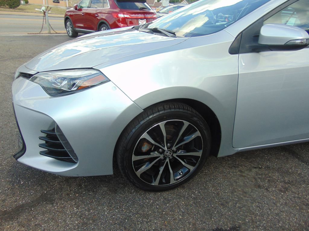 Used 2017 Toyota Corolla SE image 12