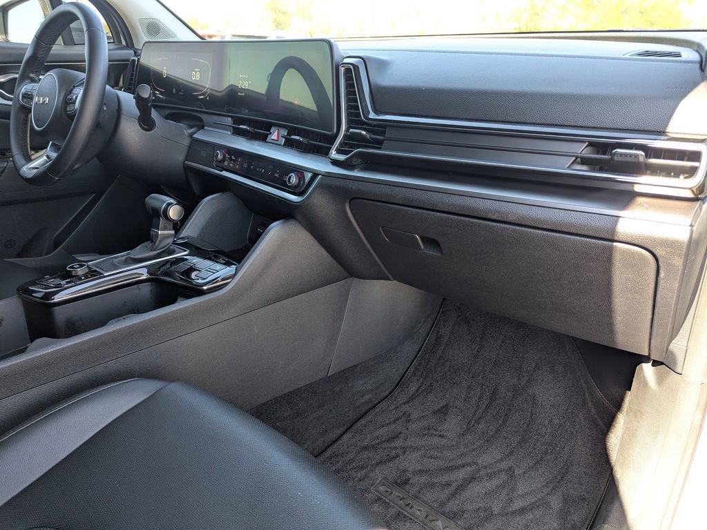 Certified 2023 Kia Sportage EX image 9