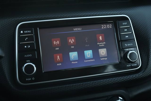 Used 2022 Nissan Kicks S image 16