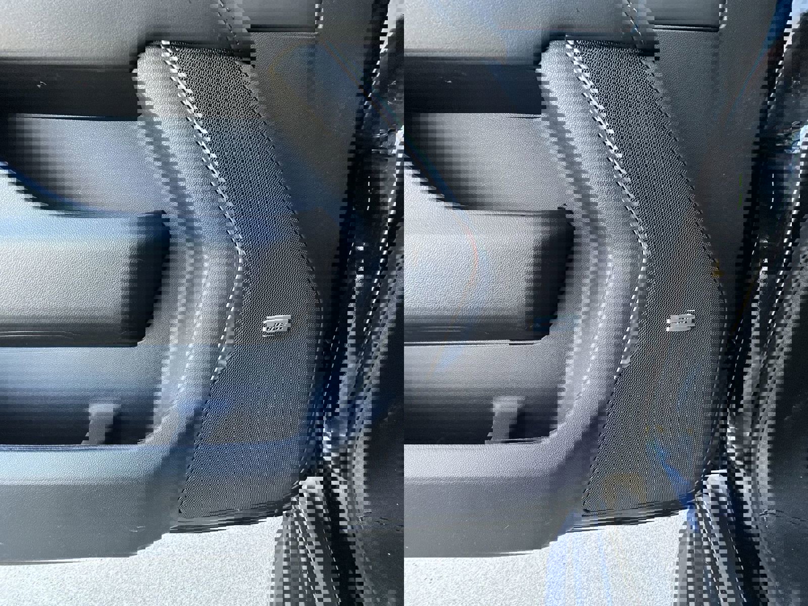 Used 2023 Chevrolet Suburban LT w/ LT Signature Package image 24