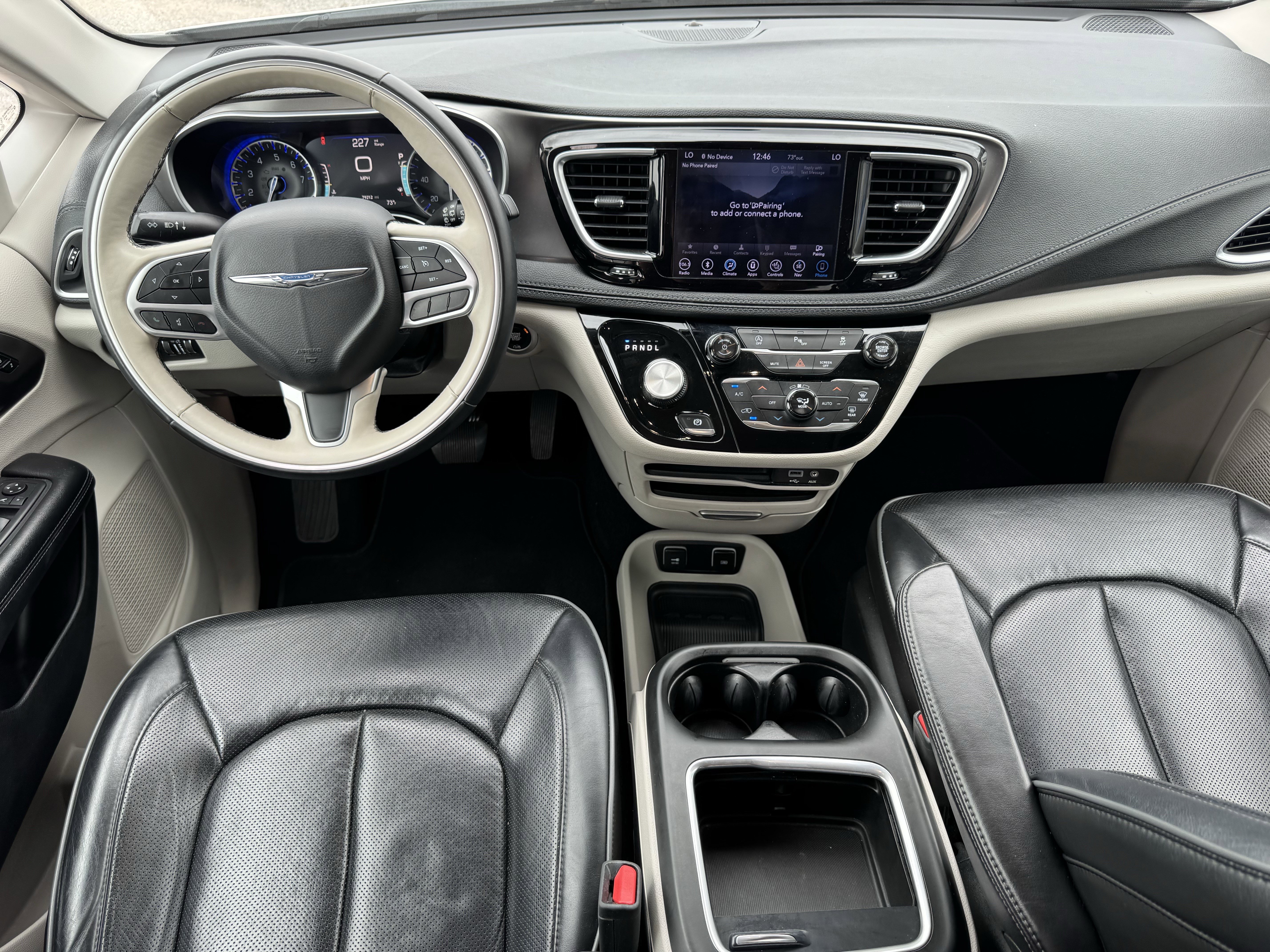 Used 2018 Chrysler Pacifica Limited FWD image 13