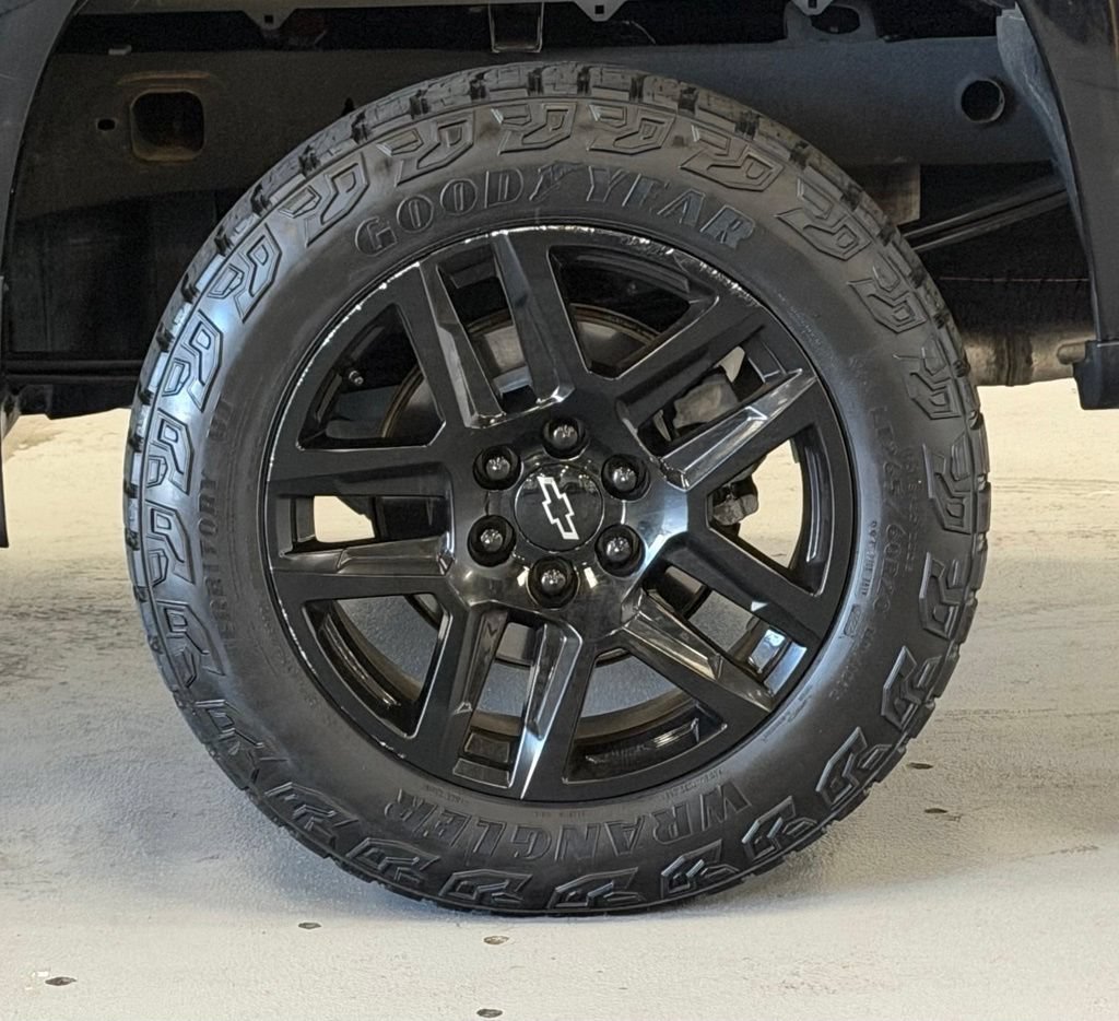 Used 2022 Chevrolet Silverado 1500 LT Trail Boss w/ LT Trail Boss Premium Package AWD/4WD image 7