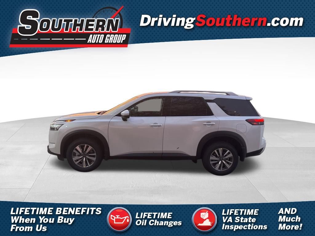 New 2025 Nissan Pathfinder SL