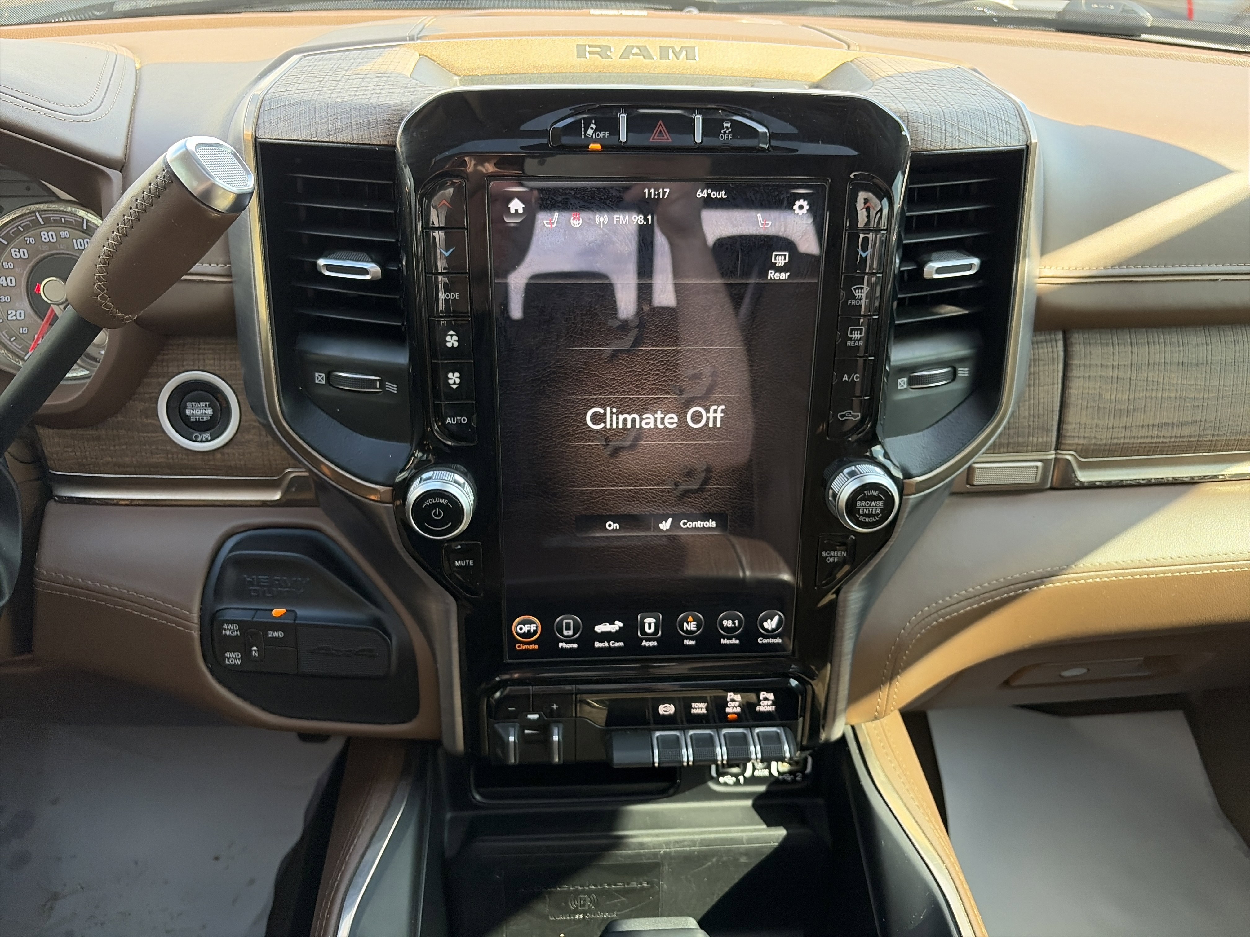 Used 2020 RAM 2500 Limited image 24