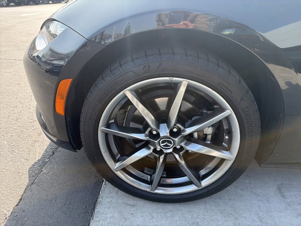 Used 2022 MAZDA MX-5 Miata Grand Touring w/ Weather Package image 7