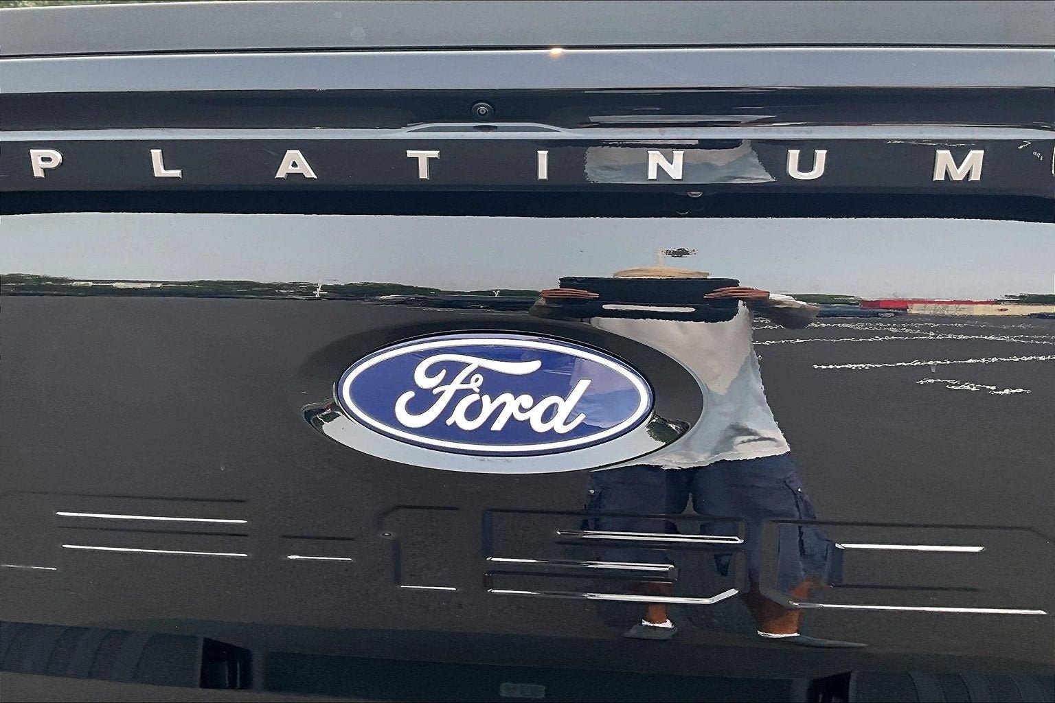 Used 2026 Ford F150 Platinum w/ Equipment Group 703A Plus AWD/4WD image 8