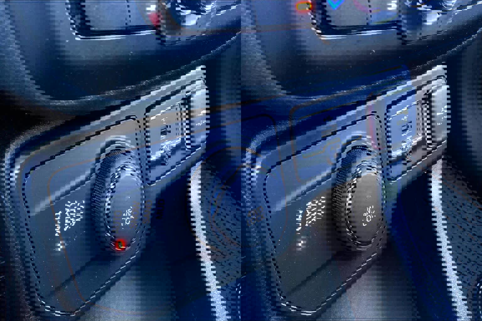 Used 2023 Jeep Renegade Latitude w/ Premium Group image 68