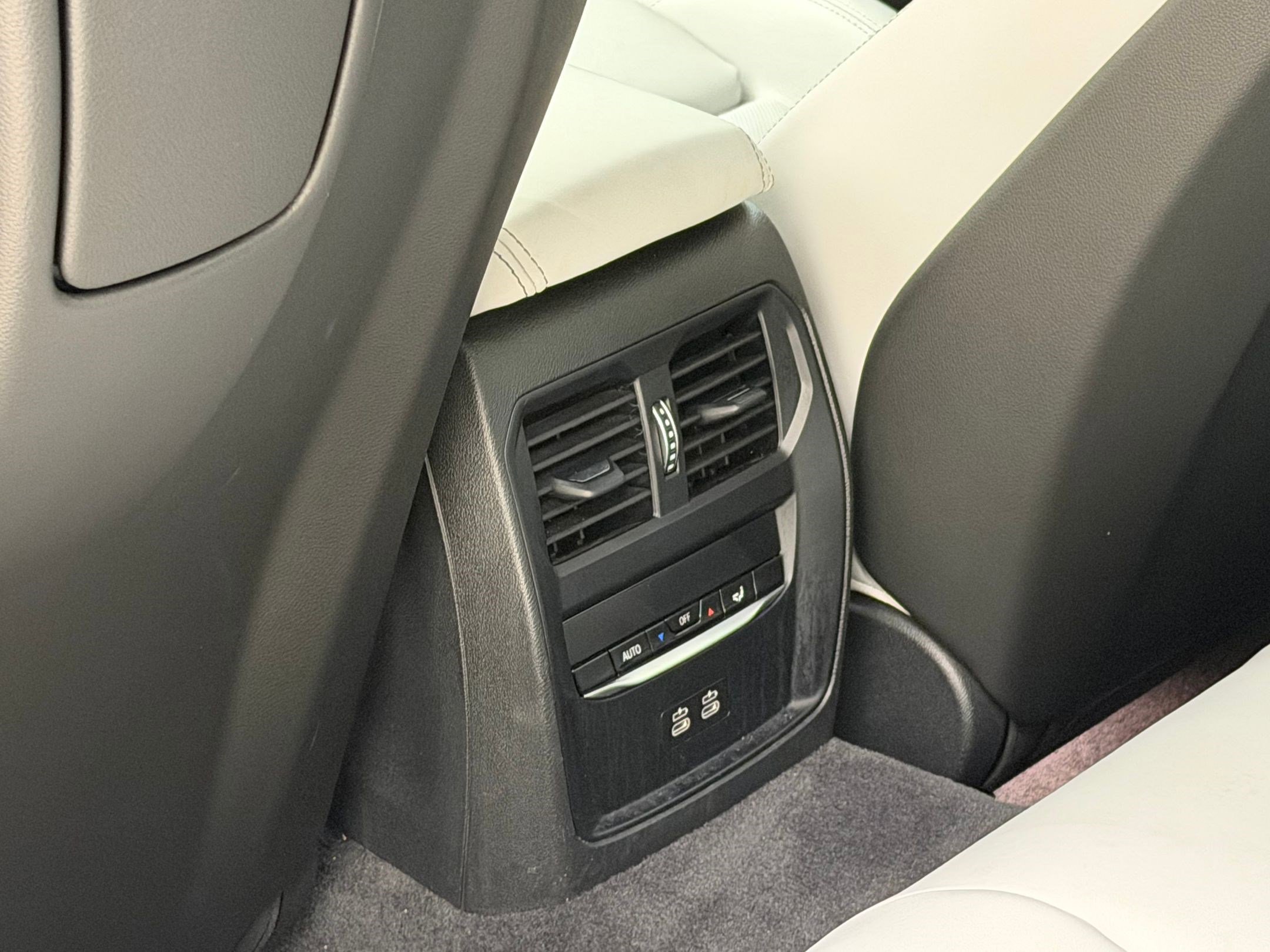 Used 2023 BMW M3 Sedan w/ Parking Assistance Package image 25