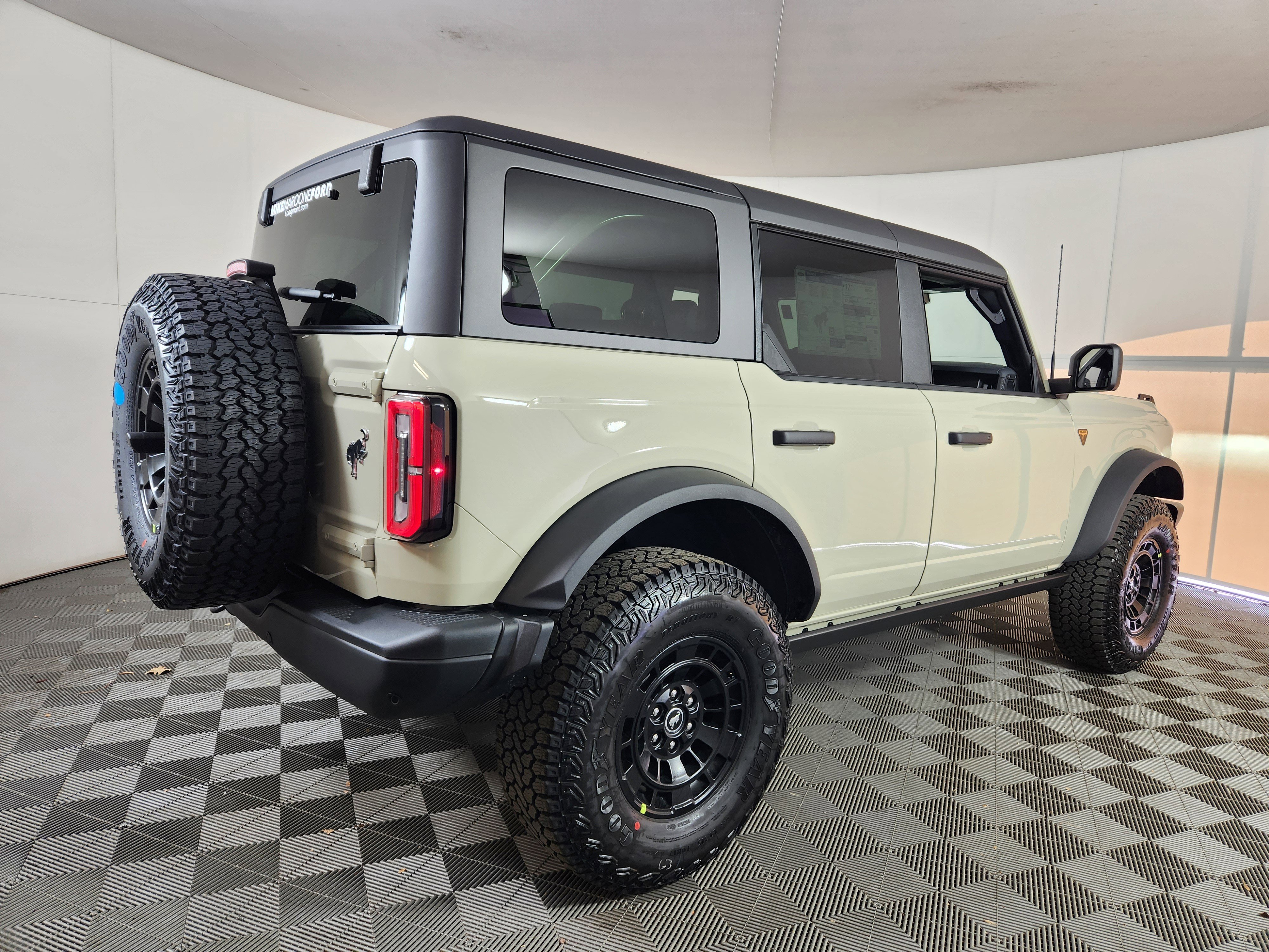 New 2026 Ford Bronco Badlands AWD/4WD image 7