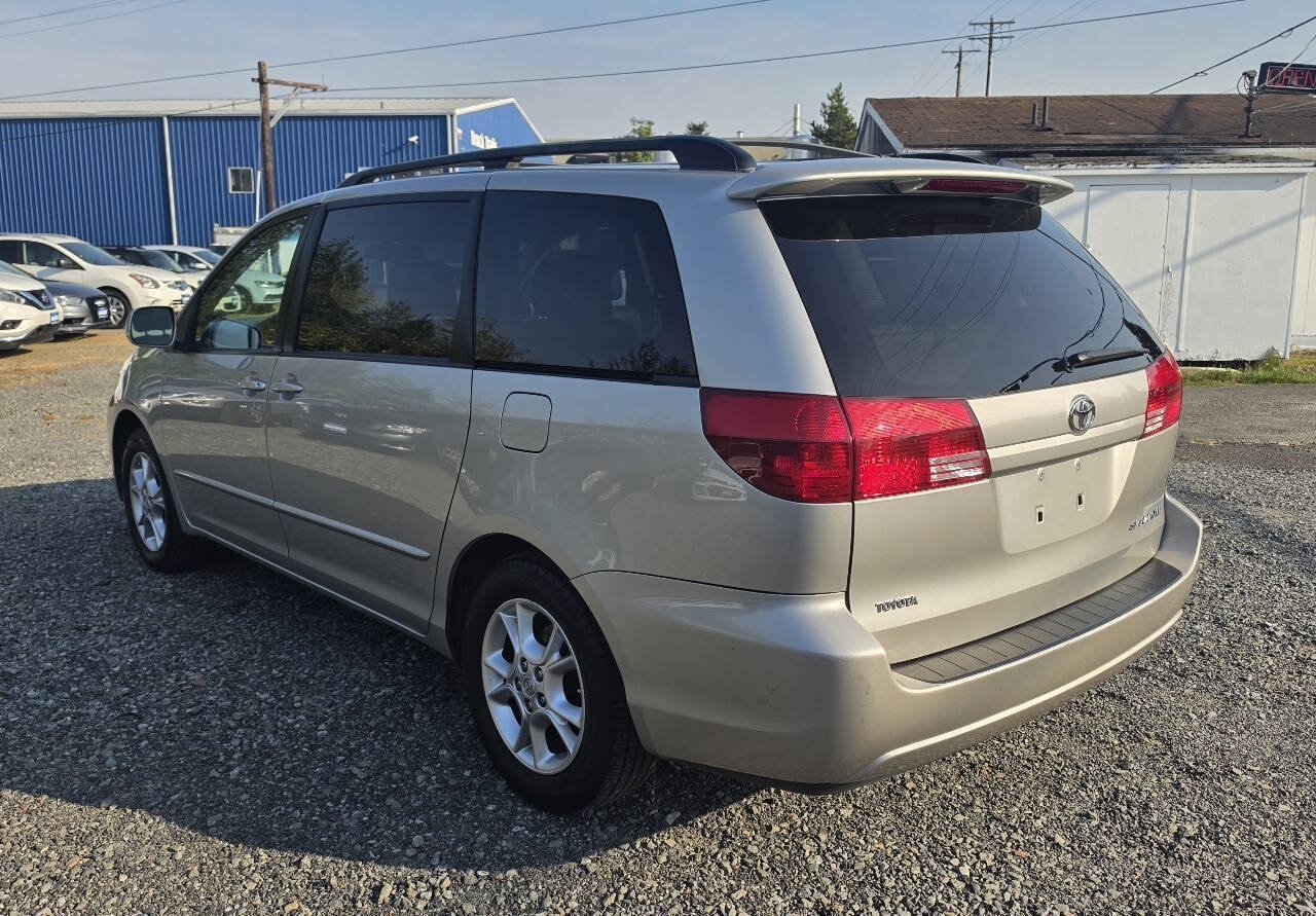 Used 2004 Toyota Sienna XLE w/ XLE Pkg 12 FWD image 5