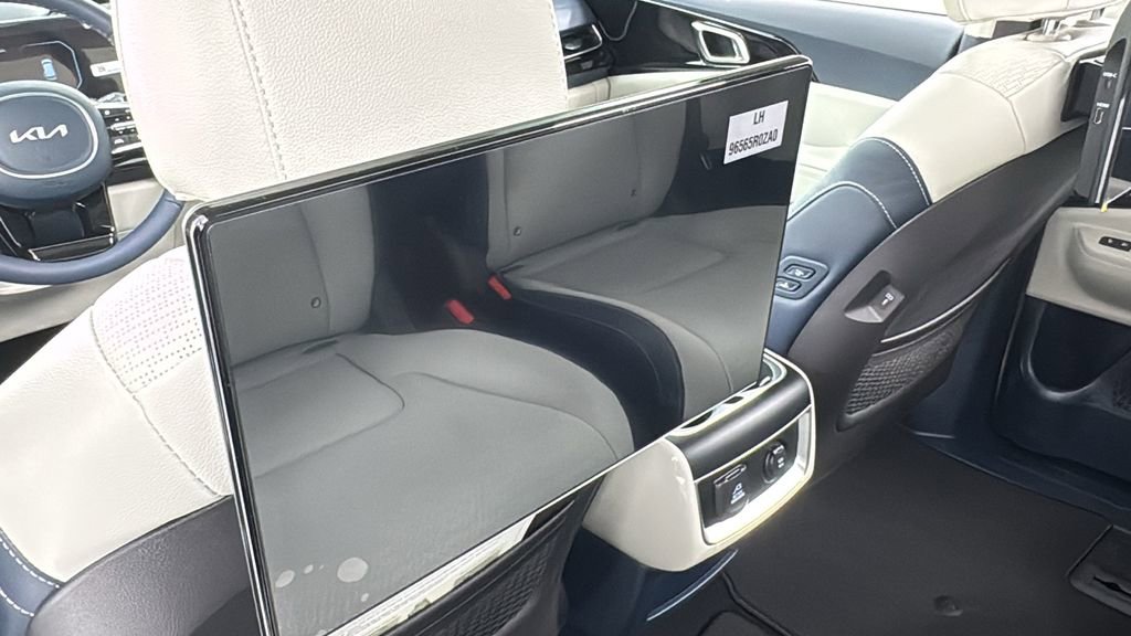 New 2026 Kia Carnival SX Prestige image 39