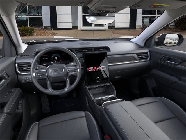 New 2026 GMC Terrain Denali w/ LPO, Black Badging Package image 15