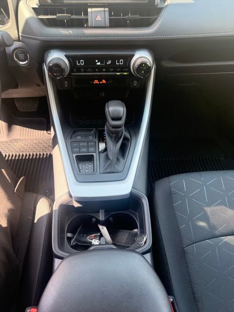 Used 2025 Toyota RAV4 XLE image 17