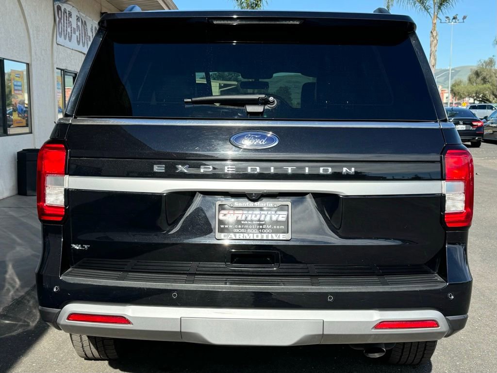 Used 2024 Ford Expedition XLT image 6