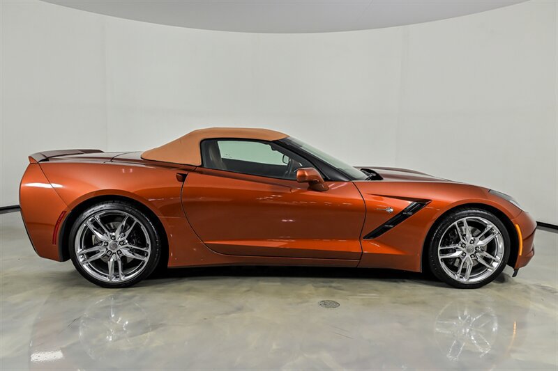 Used 2016 Chevrolet Corvette Stingray Convertible w/ 2LT Preferred Equipment Group RWD image 30