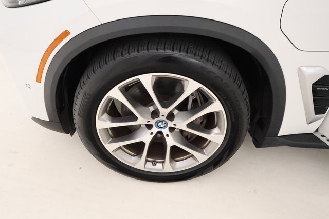 Used 2024 BMW X5 xDrive50e image 7