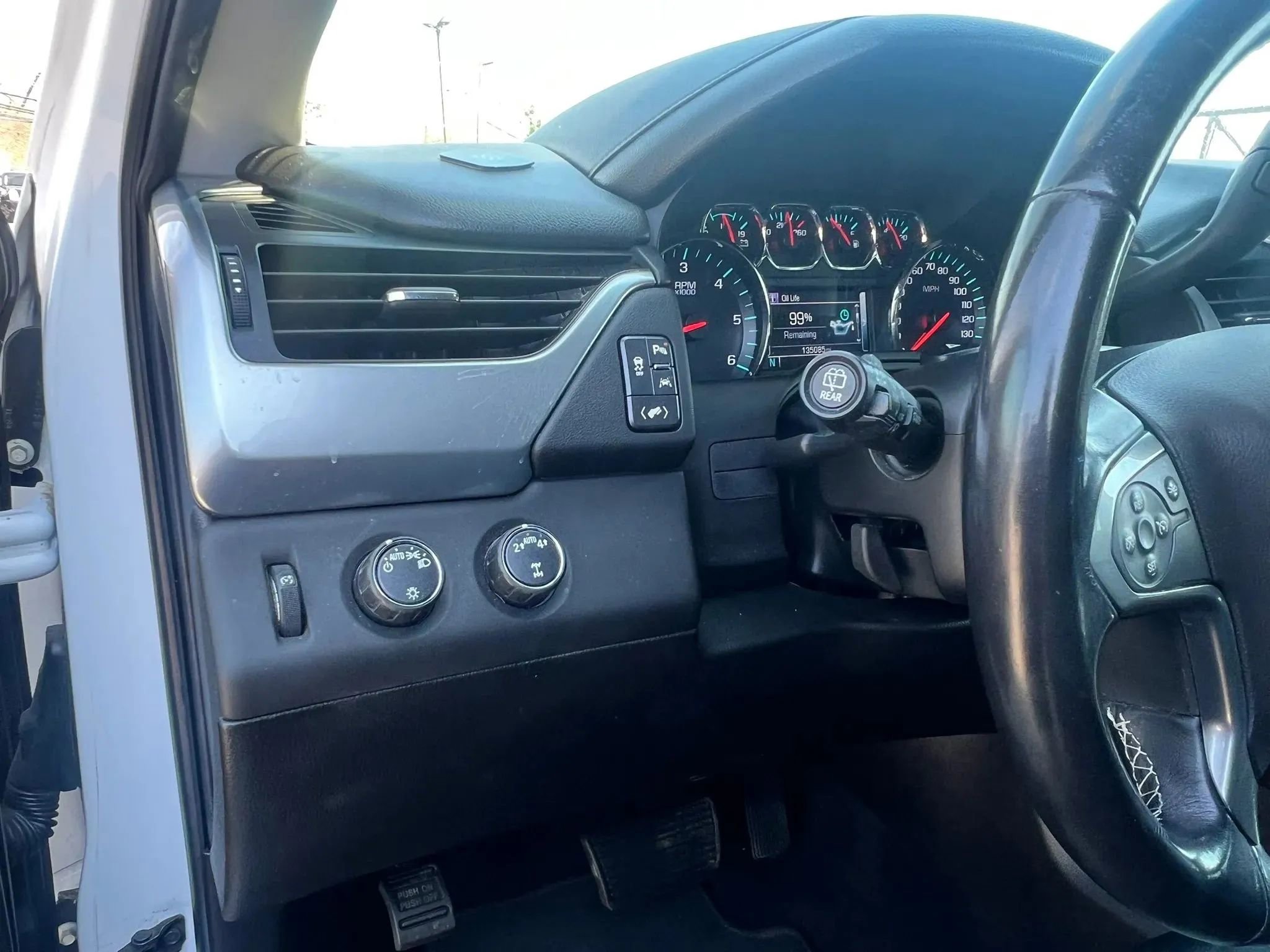 Used 2019 Chevrolet Suburban LT AWD/4WD image 14