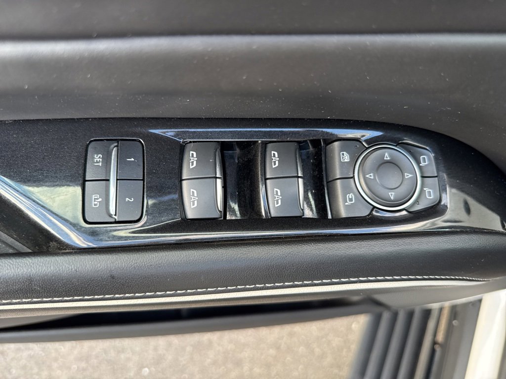 Used 2021 Cadillac Escalade ESV Sport Platinum w/ LPO, ONYX Package image 29