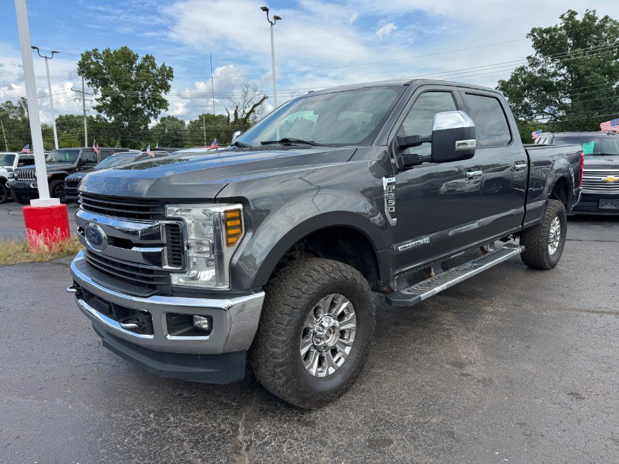 Used 2018 Ford F250 XLT w/ XLT Premium Package AWD/4WD image 1