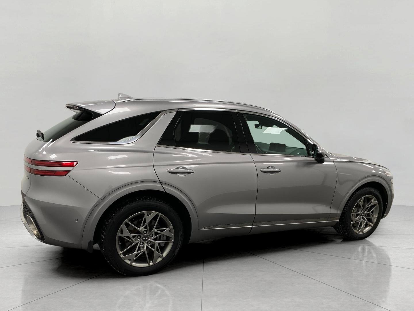 Used 2023 Genesis GV70 2.5T w/ Advanced Package image 2