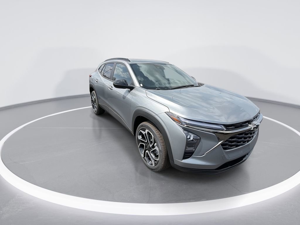 New 2026 Chevrolet Trax RS image 2