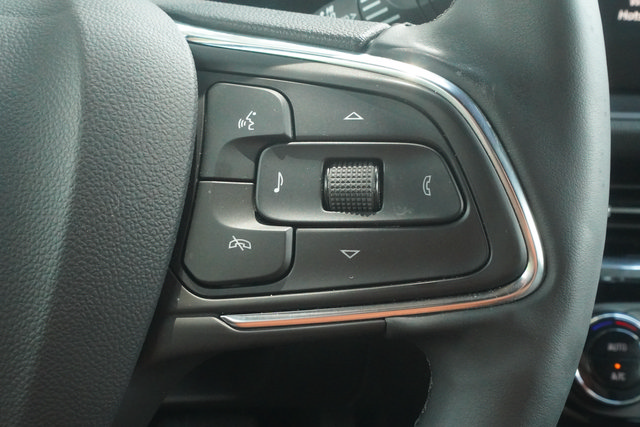 Used 2025 Buick Envista Sport Touring w/ Convenience I Package FWD image 10