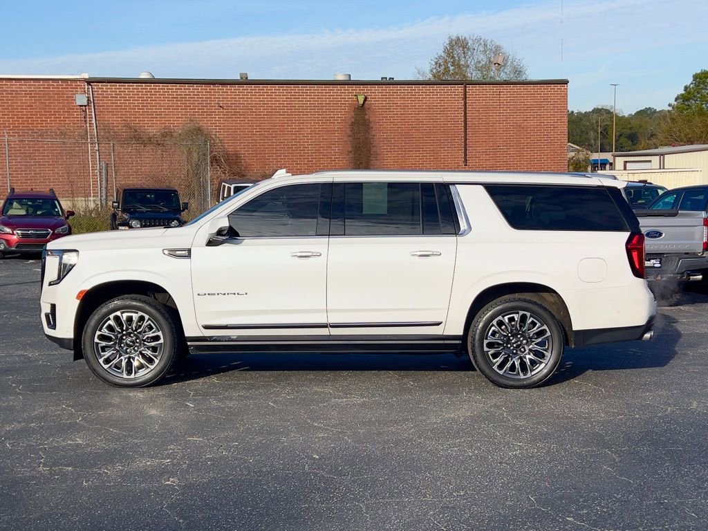 Used 2024 GMC Yukon XL Denali Ultimate image 2