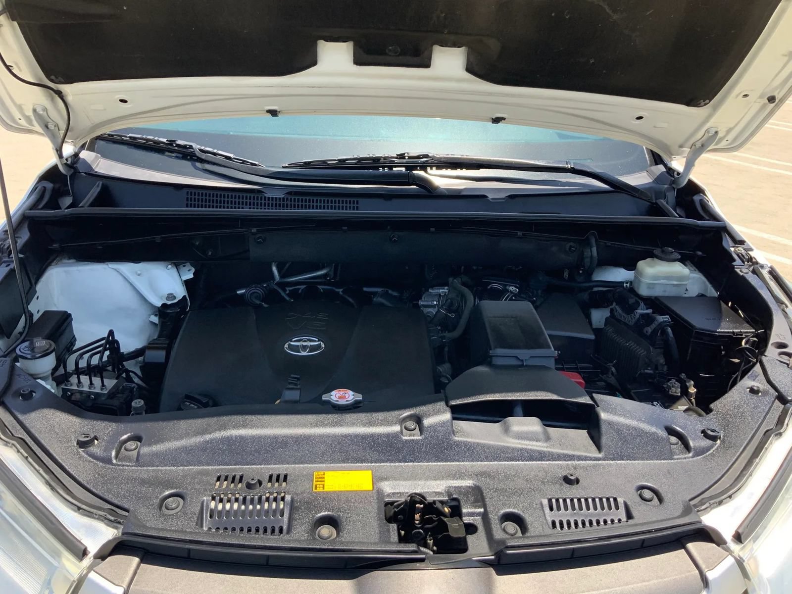 Used 2018 Toyota Highlander XLE FWD image 21