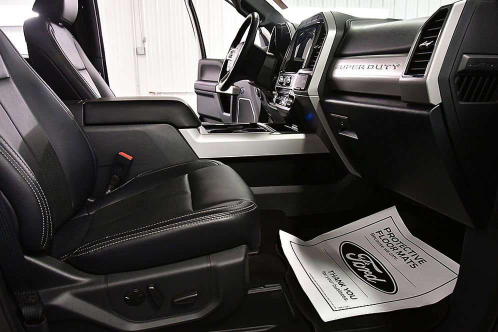 Used 2022 Ford F250 Lariat w/ Tremor Off-Road Package image 32