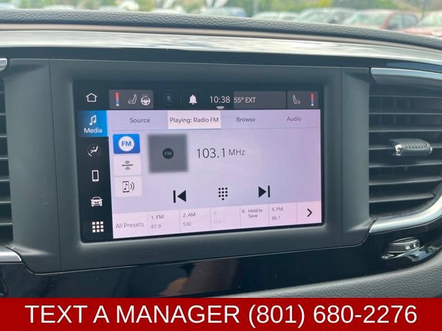 Used 2022 Chrysler Voyager LX FWD image 20