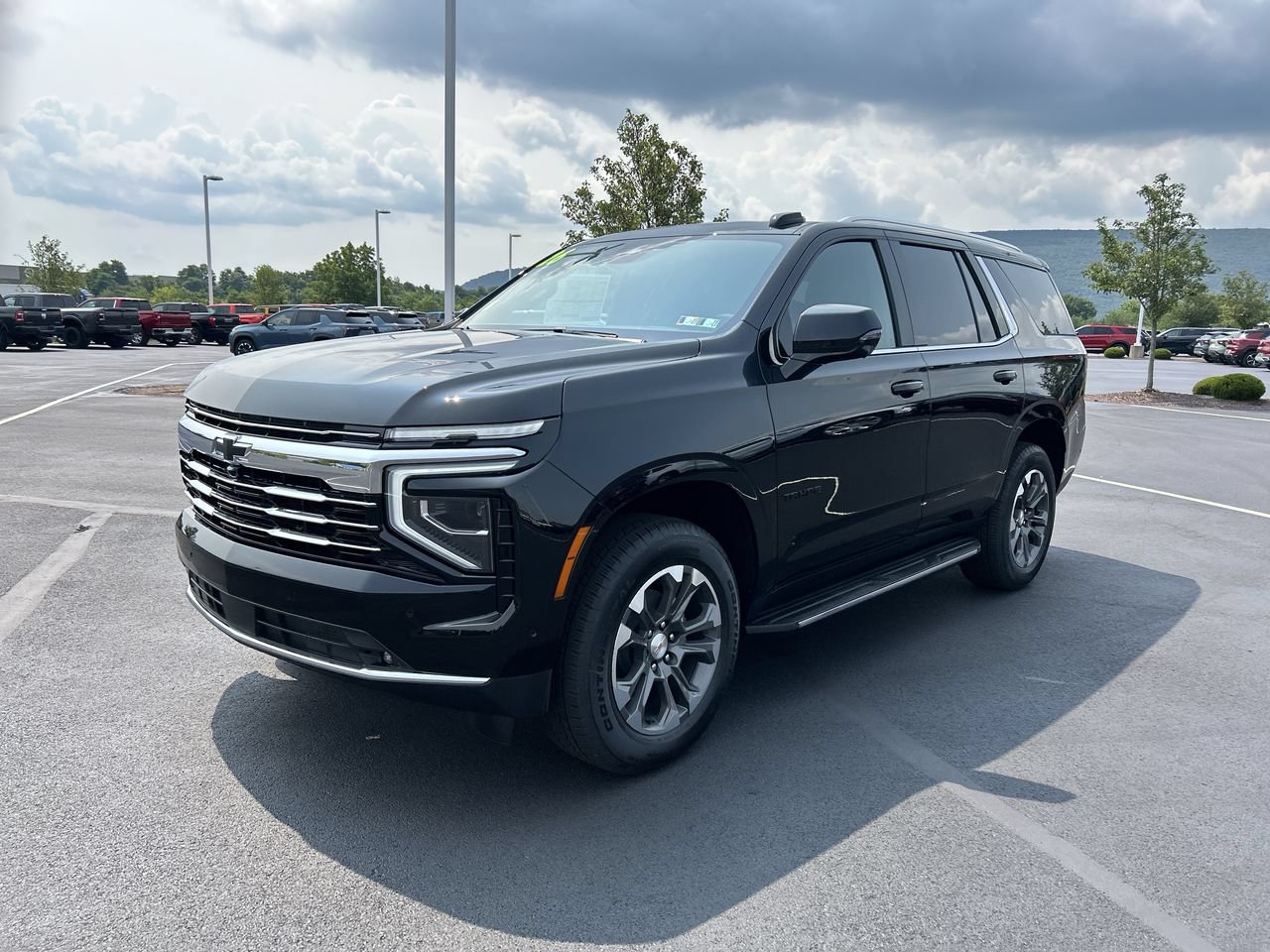 New 2026 Chevrolet Tahoe LT w/ Comfort Package AWD/4WD image 3