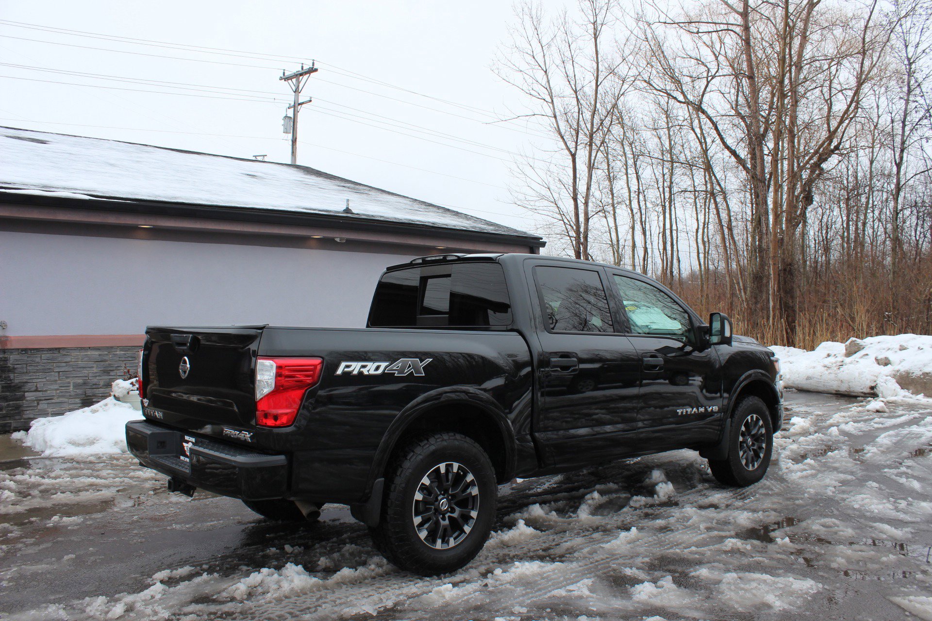 Used 2019 Nissan Titan PRO-4X w/ Pro-4x Utility Package image 4