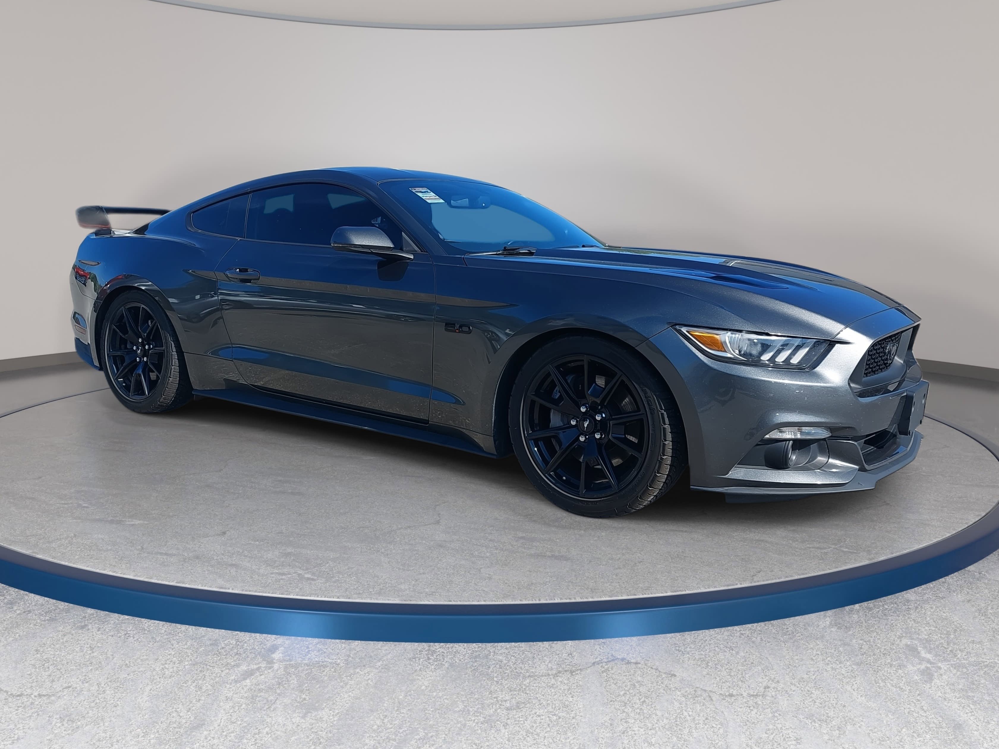 Used 2017 Ford Mustang GT Premium w/ Black Accent Package RWD image 3