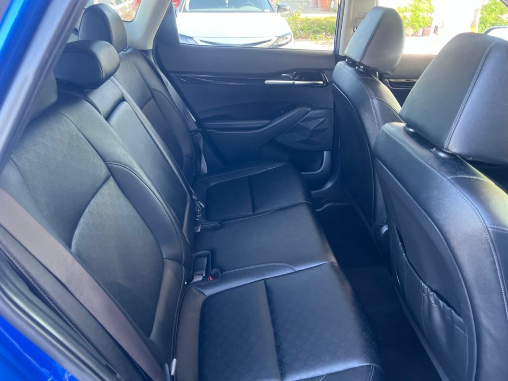 Used 2021 Kia Seltos SX w/ SX Sunroof Package AWD/4WD image 14