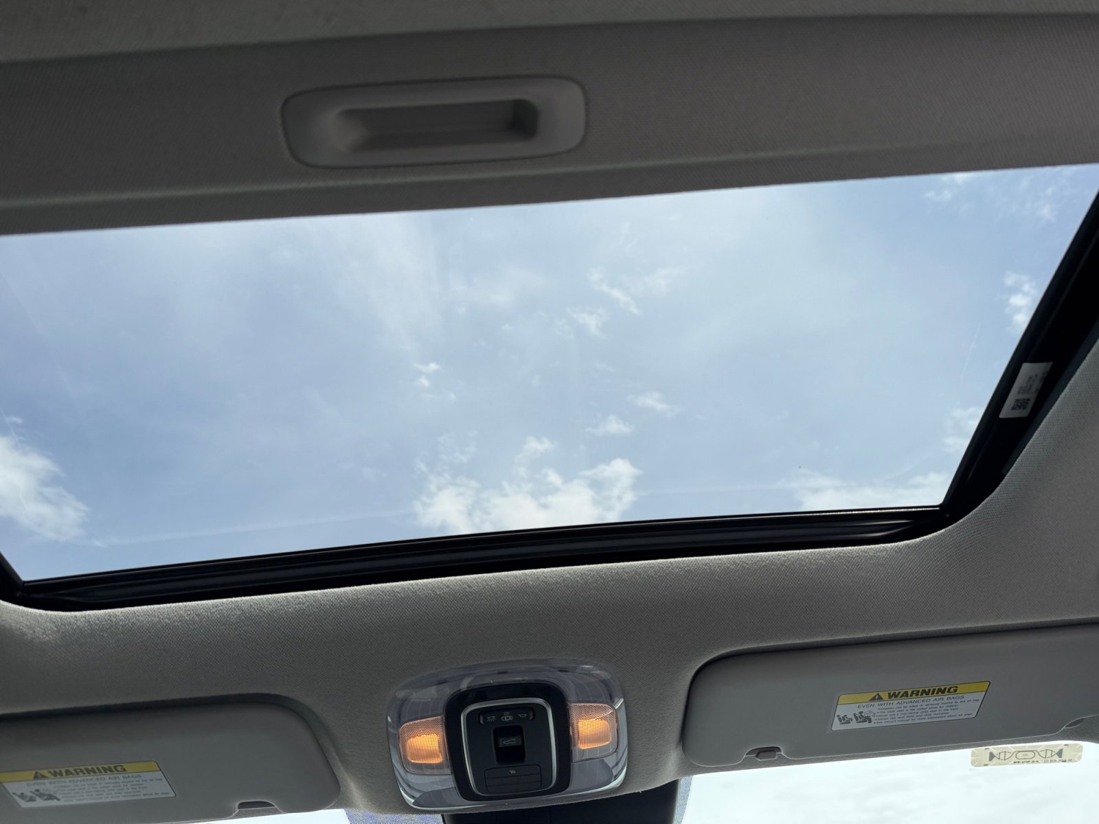 Used 2021 Hyundai Elantra Limited FWD image 32