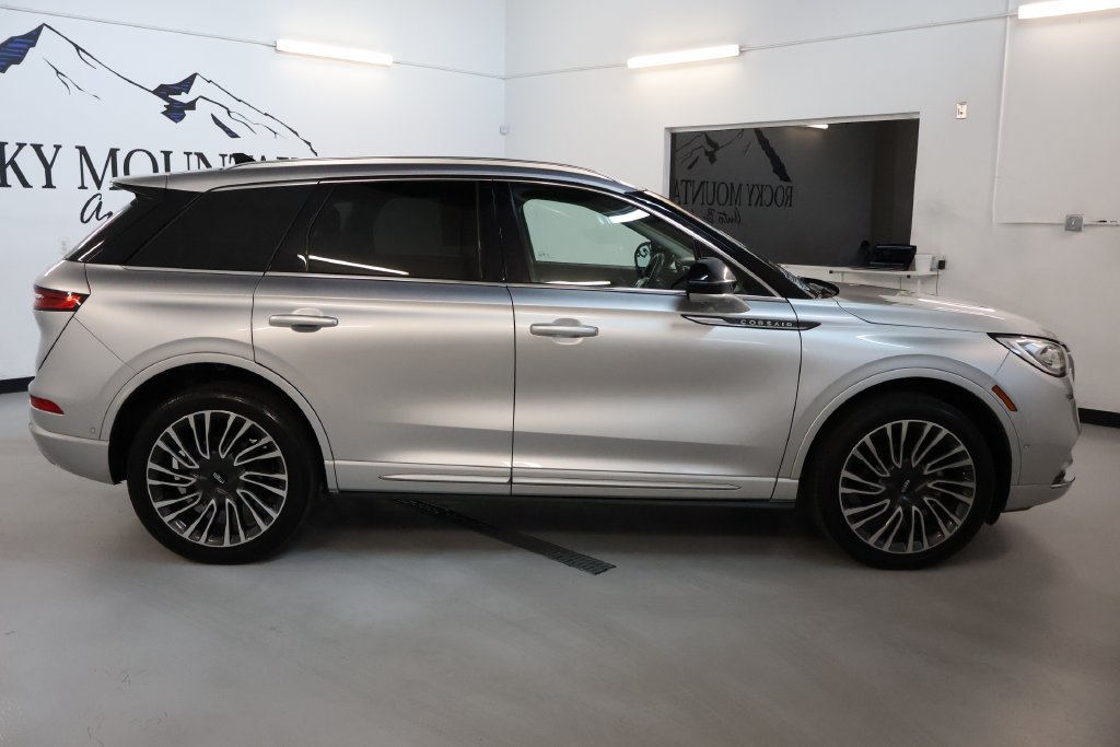 Used 2020 Lincoln Corsair Reserve w/ Equipment Group 201A AWD/4WD image 8