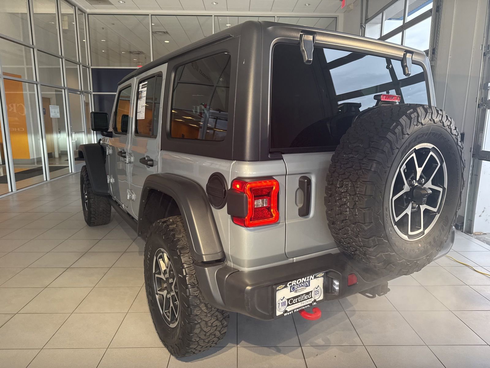 Used 2024 Jeep Wrangler Unlimited Rubicon image 10