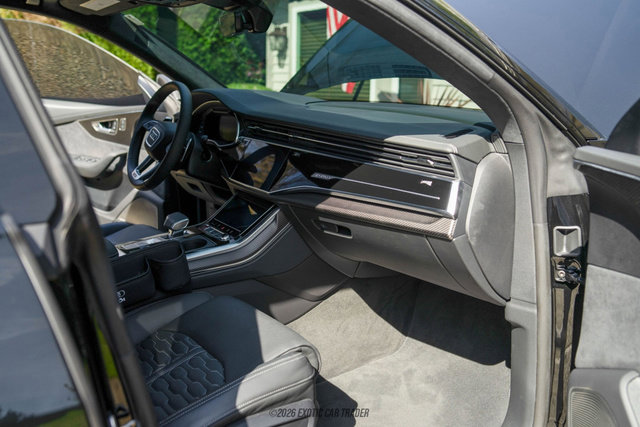Used 2023 Audi RS Q8 AWD/4WD image 45
