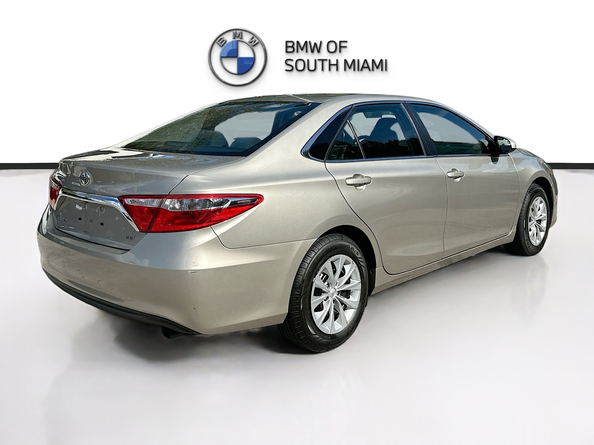Used 2016 Toyota Camry LE image 7