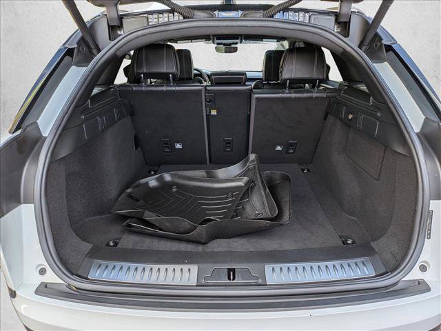 Used 2019 Land Rover Range Rover Velar R-Dynamic SE image 7