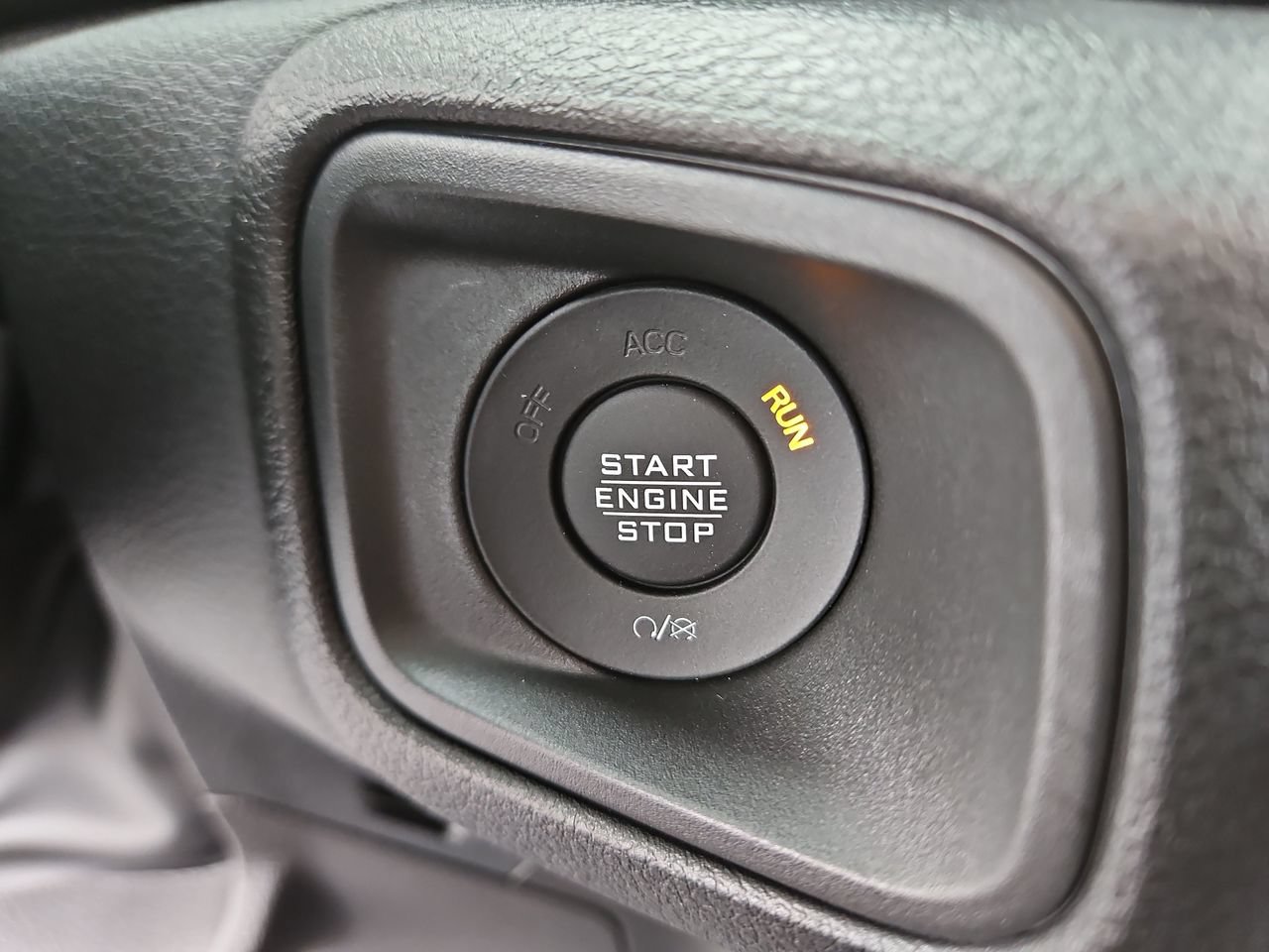 New 2026 Jeep Gladiator Sport AWD/4WD image 26