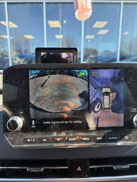 Used 2024 Mitsubishi Outlander FWD image 32