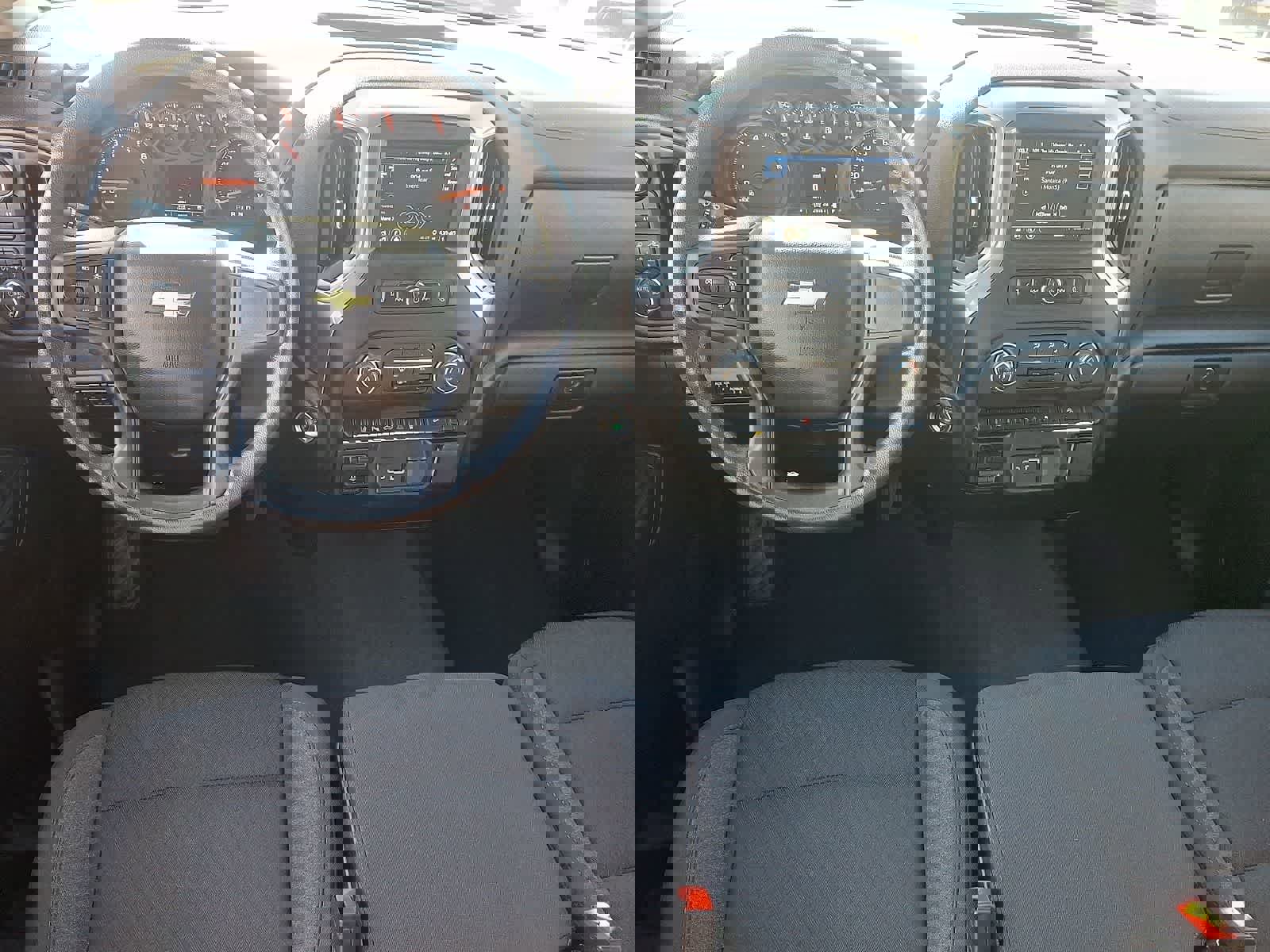 Used 2025 Chevrolet Silverado 2500 Custom w/ Custom Value Package AWD/4WD image 12