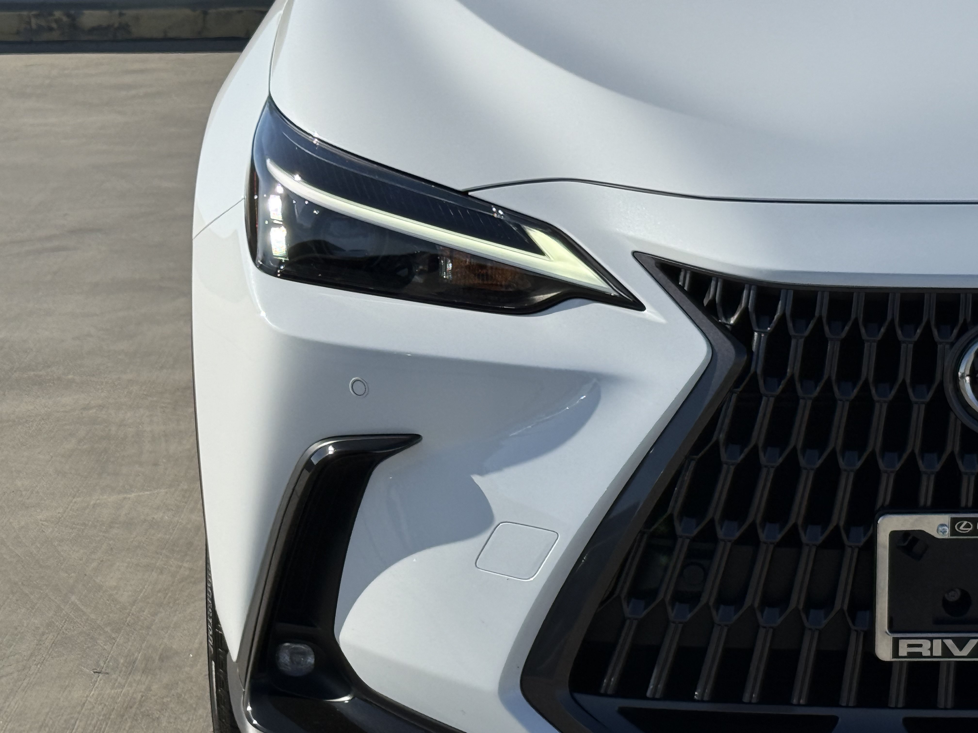 Certified 2026 Lexus NX 350h AWD w/ Accessory Package (2T) image 7