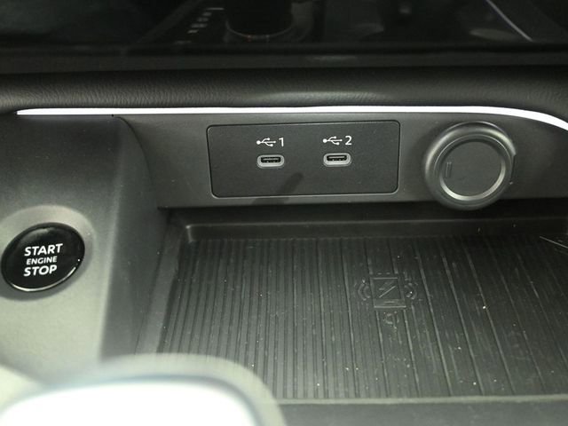 New 2026 Nissan Sentra SR w/ Floor Mat Package image 9